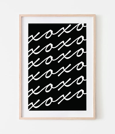 'XOXOXO' Print